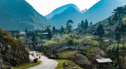 HÀ GIANG - CAO NGUYÊN ĐÁ ĐỒNG VĂN ĐÈO MÃ PÌ LÈNG - CỘT CỜ LŨNG CÚ - BẢN LÔ LÔ CHẢI 