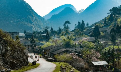 HÀ GIANG - CAO NGUYÊN ĐÁ ĐỒNG VĂN ĐÈO MÃ PÌ LÈNG - CỘT CỜ LŨNG CÚ - BẢN LÔ LÔ CHẢI 